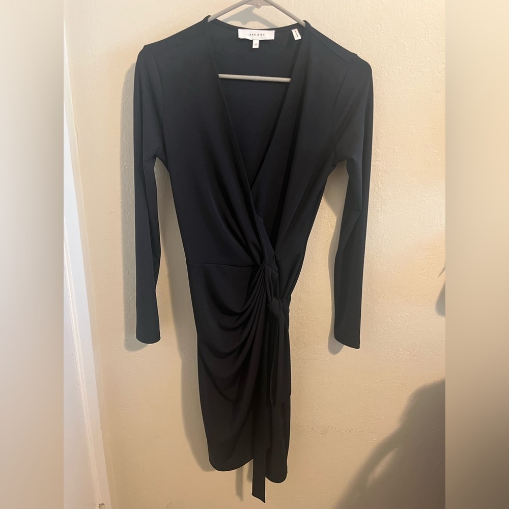 Lark & Ro Elegant Black Long Sleeve Dress